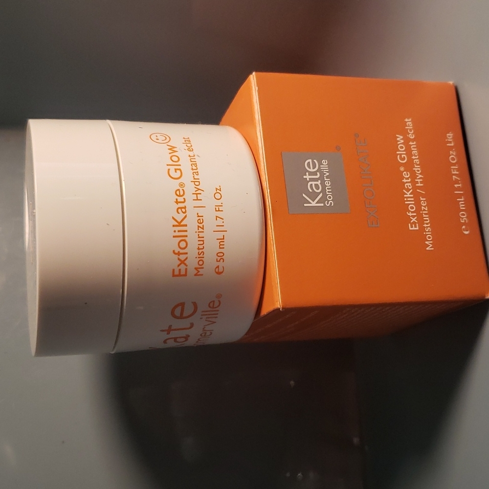 Kate Somerville Exfolikate Glow